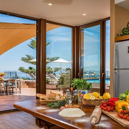 Villa Provenza 12&4, Emma Villas Чефалу Экстерьер фото