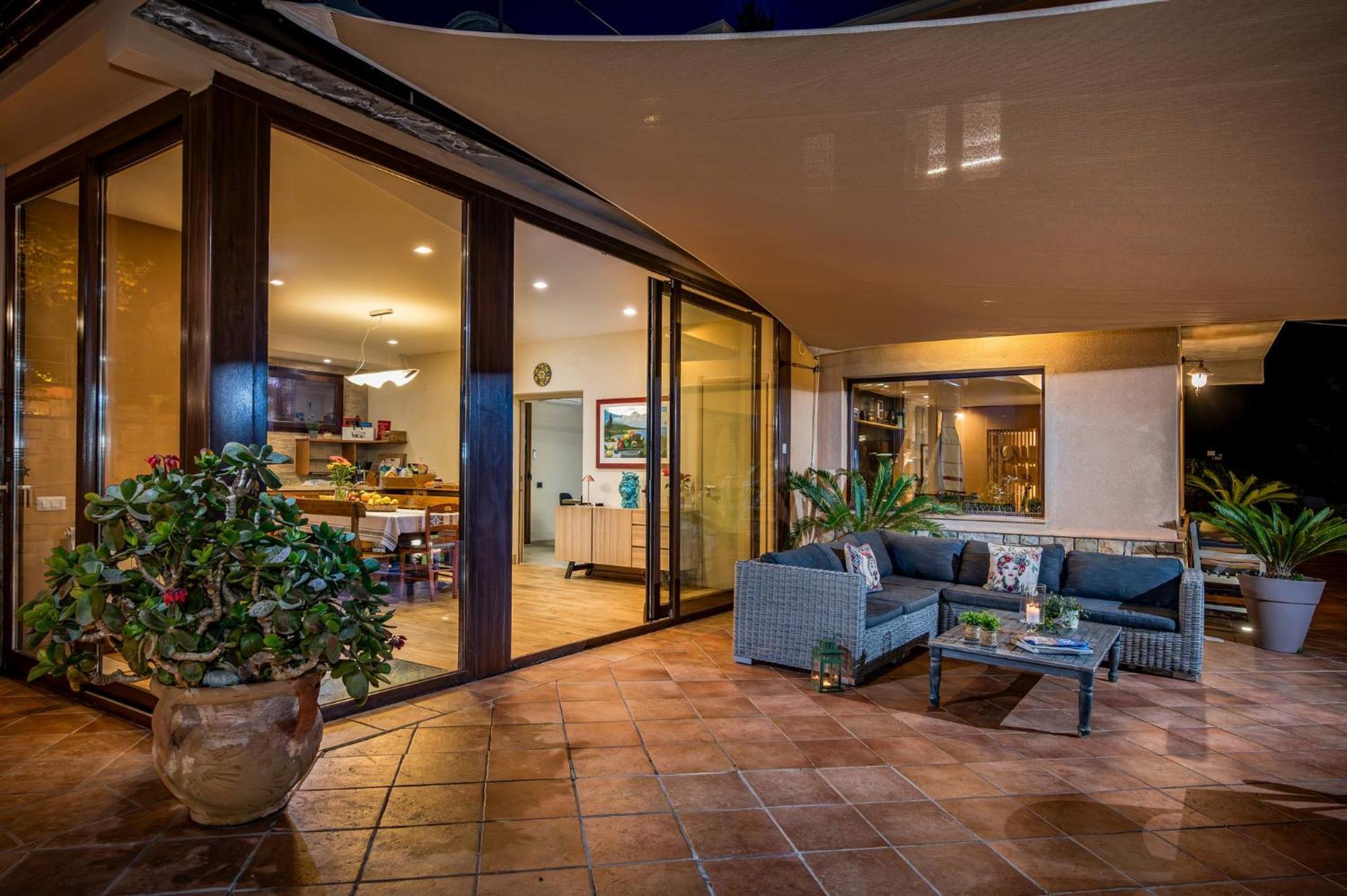 Villa Provenza 12&4, Emma Villas Чефалу Экстерьер фото