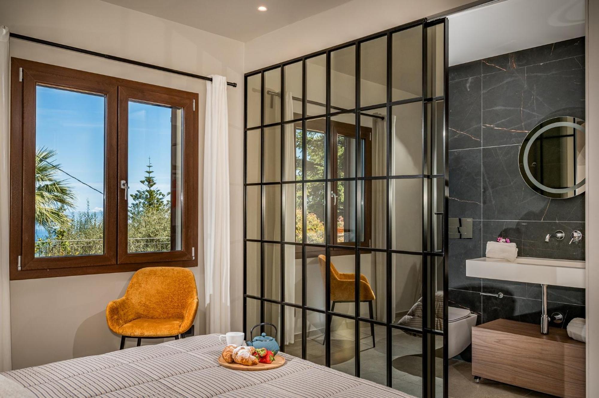 Villa Provenza 12&4, Emma Villas Чефалу Экстерьер фото